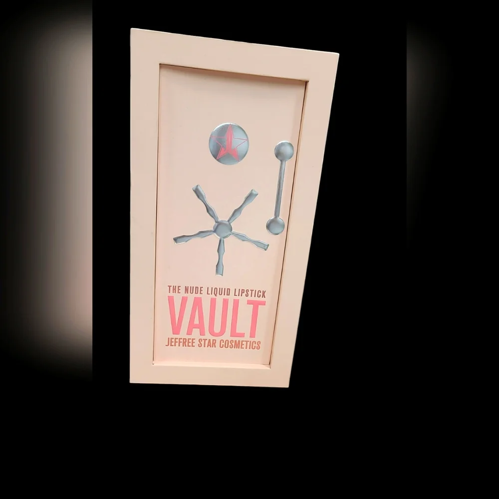 VAULT BOX EMPTY FOR DISPLAY EUC
